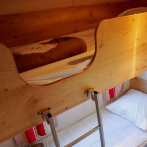 HÉBERGEMENT INSOLITE 4 personnes - Roulotte - 20 m² - 2 chambres vue mer
