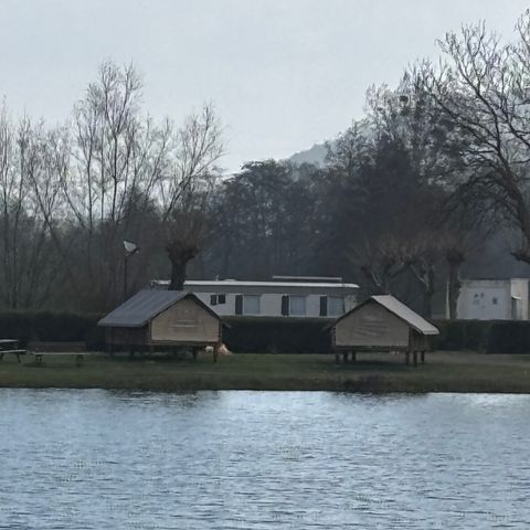 TENTE TOILE ET BOIS 2 personnes - CAMPANNA BORD D'ETANG