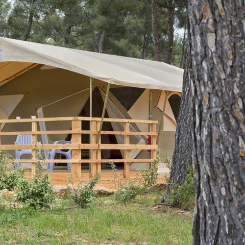 Tente en toile et en bois 5 personnes - Location Tente Lodge - 2 chambres