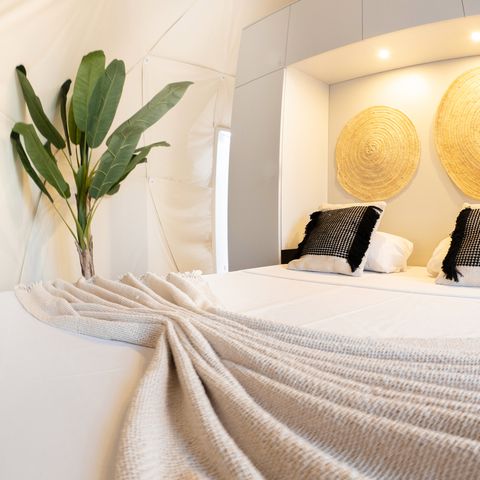 HÉBERGEMENT INSOLITE 4 personnes - DOMO - 40m²- 2 chambres