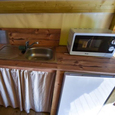 TENTE TOILE ET BOIS 4 personnes - Lodge 2 trèfles 2 chambres, 1 salle d'eau