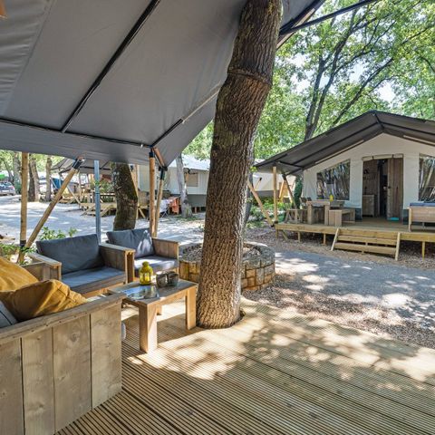TENTE TOILE ET BOIS 4 personnes - Safaritent sanitaire