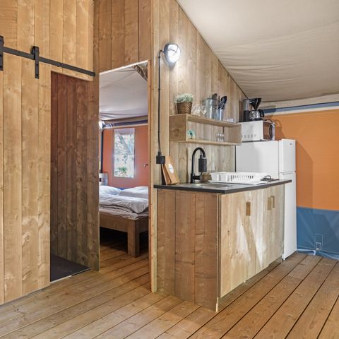 TENTE TOILE ET BOIS 4 personnes - Aminess Maravea - Tente Safari + sanitaires (4P)