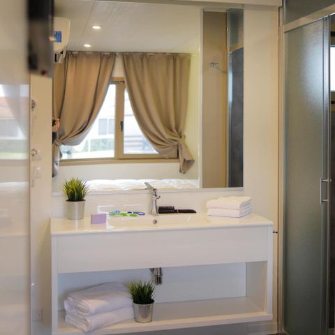 MOBILHOME 5 personnes - hu Stay Premium	Chalet Superior