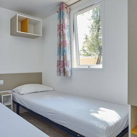 MOBILHOME 6 personnes - Comfort | 3 Chambres | 6 Couchages | Terrasse semi couverte | 1 Salle de bain | Climatisation