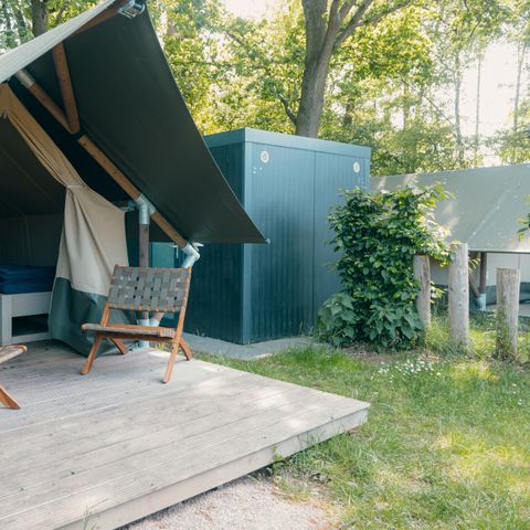 Tente en toile et en bois 4 personnes - Safari Cottage XS avec salle de bain privée