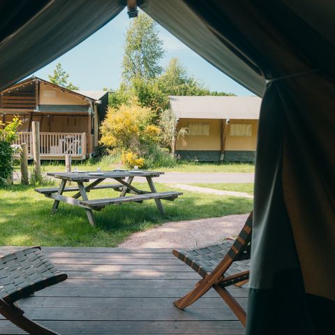Tente en toile et en bois 4 personnes - Safari Cottage XS avec salle de bain privée