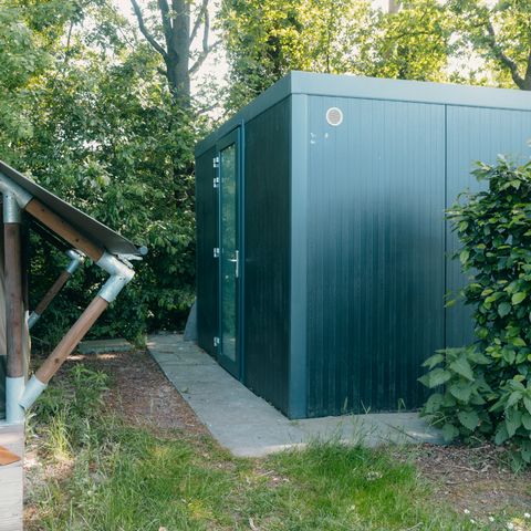 Tente en toile et en bois 4 personnes - Safari Cottage XS avec salle de bain privée