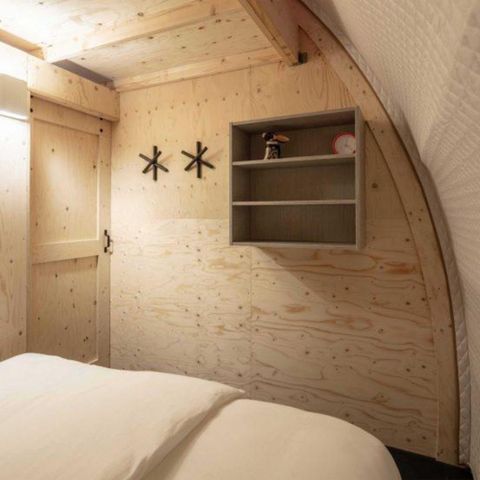 HÉBERGEMENT INSOLITE 6 personnes - Grand chêne