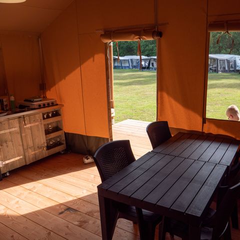 Tente en toile et en bois 6 personnes - y compris unité sanitaire privée