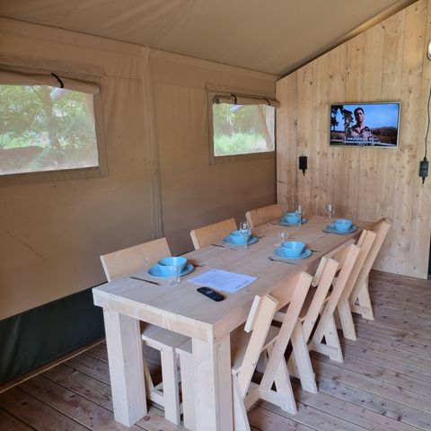 Tente en toile et en bois 5 personnes - y compris les installations sanitaires