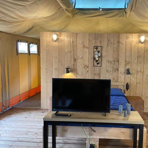 Tente en toile et en bois 2 personnes - Tente Safari de luxe avec sanitaires (MIVA)