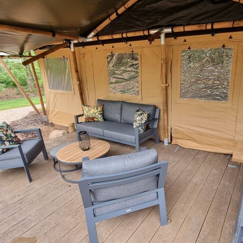 Tente en toile et en bois 6 personnes - Luxe avec sanitaires