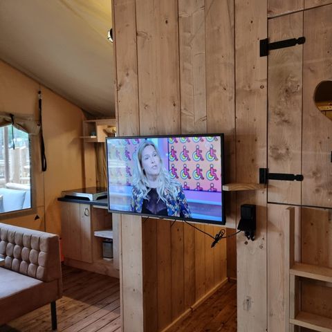 TENTE TOILE ET BOIS 4 personnes - Luxe avec sanitaires