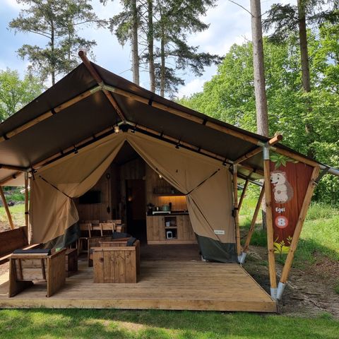 TENTE TOILE ET BOIS 6 personnes - y compris les installations sanitaires