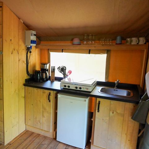 TENTE TOILE ET BOIS 4 personnes - y compris les toilettes