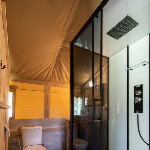 TENTE TOILE ET BOIS 4 personnes - y compris les installations sanitaires au bord du lac