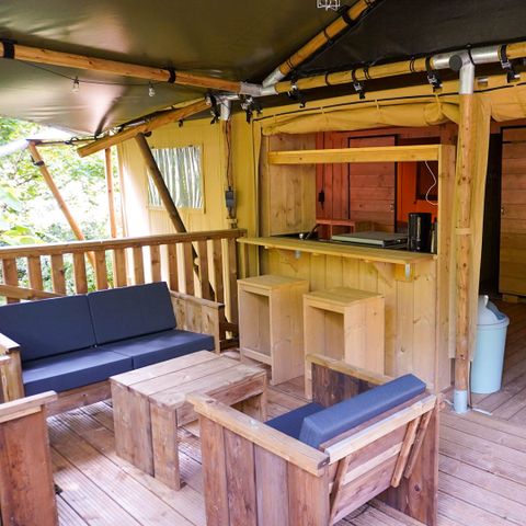 Tente en toile et en bois 6 personnes - y compris les installations sanitaires au bord du lac