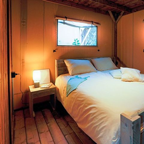 TENTE TOILE ET BOIS 6 personnes - Safari Lodge | 3 Ch. | 6 Pers. | 1 SDB | Clim.