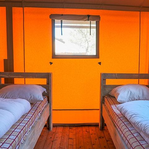 TENTE TOILE ET BOIS 6 personnes - Safari Lodge | 3 Ch. | 6 Pers. | 1 SDB | Clim.