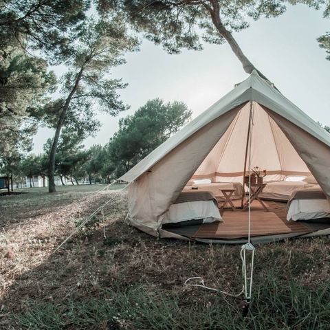 Tente en toile et en bois 2 personnes - Glamping