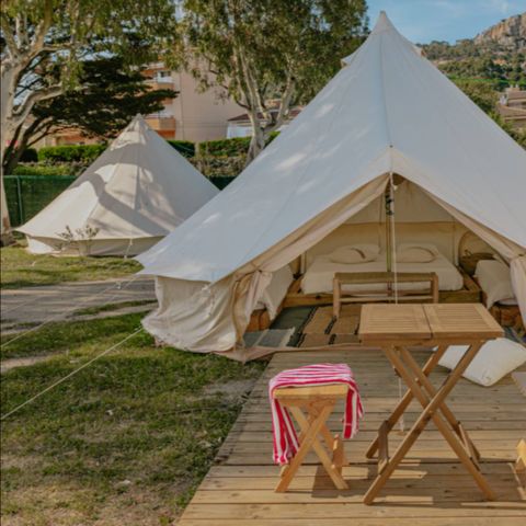 Tente en toile et en bois 4 personnes - Glamping 4P