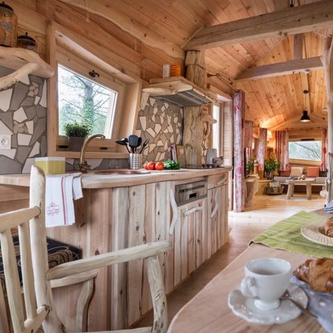 Hébergement 4 personnes - Maison de l'arbre BD400