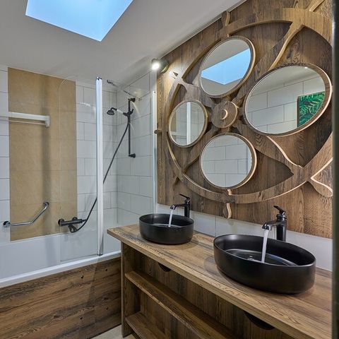 HÉBERGEMENT INSOLITE 4 personnes - Dans la nature CH2741