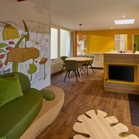 HÉBERGEMENT INSOLITE 6 personnes - Mini Monde CH2744