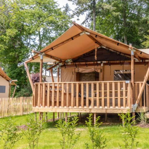 Tente en toile et en bois 6 personnes - Safari Prestige Plus - 3 chambres - 1 salle de bain 49m²