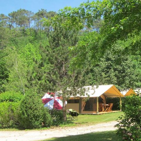 Tente en toile et en bois 5 personnes - Lodge VICTORIA 30m² - Finition Luxe (Dimanche au dimanche)
