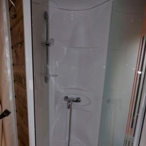 Tente en toile et en bois 5 personnes - Lodge NIAGARA 40m² avec salle de bains (Dimanche au dimanche)