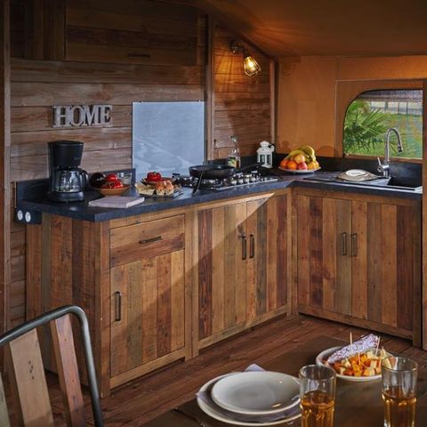 Tente en toile et en bois 5 personnes - Copy Logde KENYA 46m²