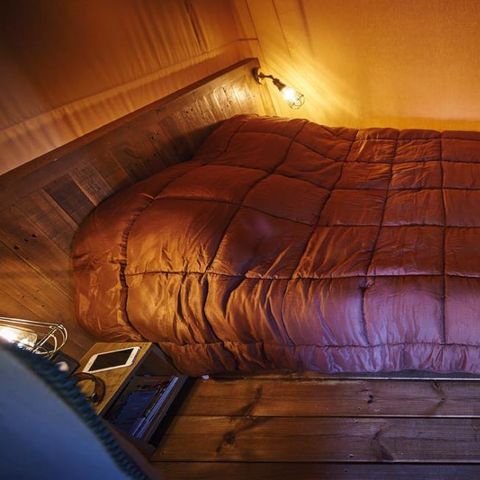 Tente en toile et en bois 5 personnes - Logde KENYA 46m²