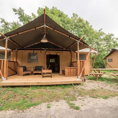 Tente en toile et en bois 6 personnes - Loge PZ995