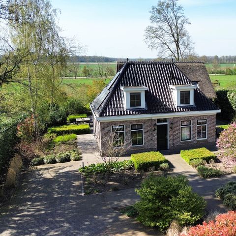 MAISON 12 personnes - Villa Notaria