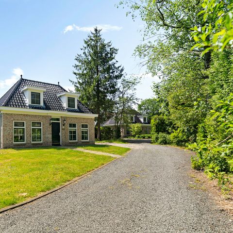 MAISON 4 personnes - Notaire