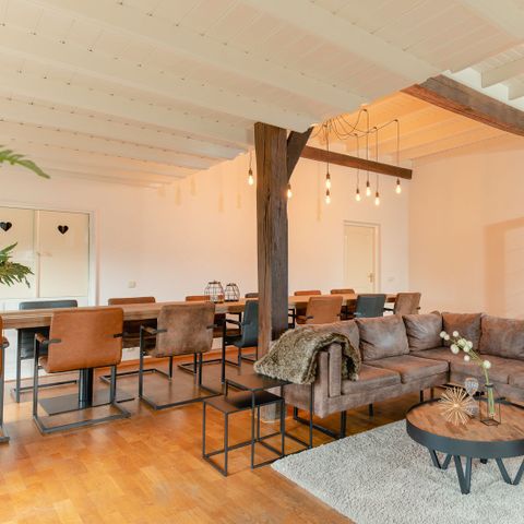 Hébergement pour groupe 14 personnes - Luxe avec sauna et bain à remous