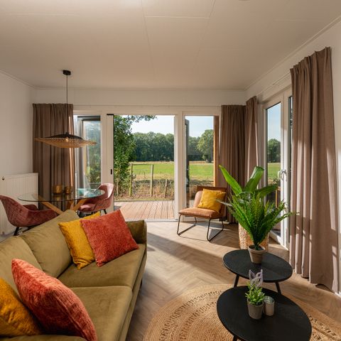 LODGE 4 personnes - Nature avec bain à remous