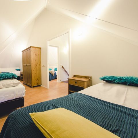 Hébergement pour groupe 10 personnes - 2x Reggehooiberg, avec grand jardin