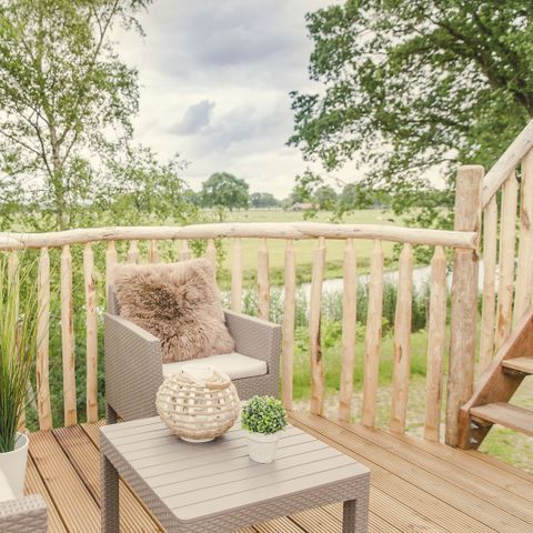 HÉBERGEMENT INSOLITE 5 personnes - Maison dans les arbres