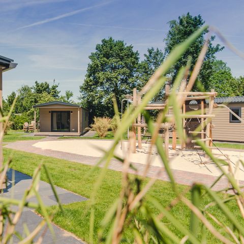 MAISON 30 personnes - 6x bungalette avec véranda
