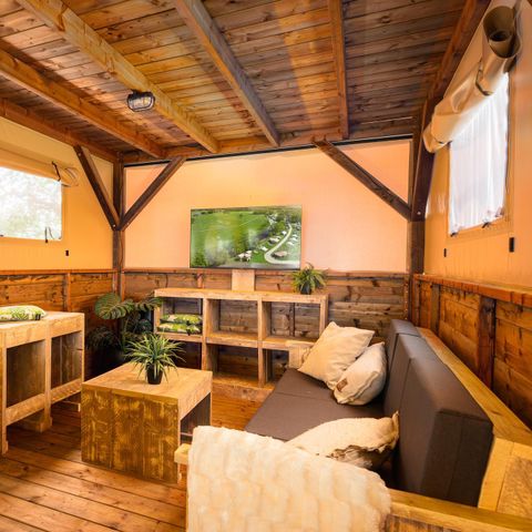 HÉBERGEMENT INSOLITE 6 personnes - Tente arboricole sur la Regge avec sanitaires privés