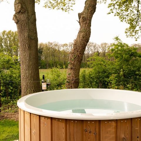 BUNGALOW 8 personnes - Bungalow pour enfants adapté à la "ferme" avec bain bouillonnant