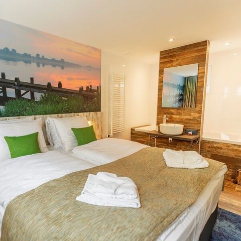 HÉBERGEMENT INSOLITE 6 personnes - Maison Flottante 6 personnes