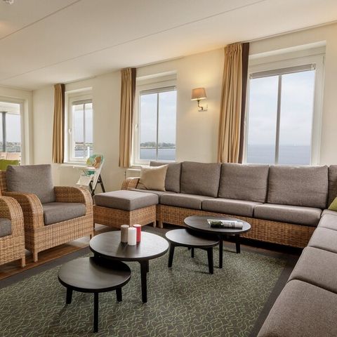 Hébergement pour groupe 12 personnes - Suite VIP avec vue sur le fleuve EH912