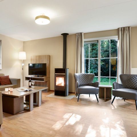 BUNGALOW 8 personnes - 8L
