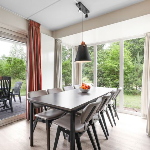 BUNGALOW 8 personnes - (max. 6 adultes) 8C