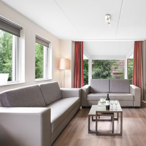 BUNGALOW 8 personnes - (max. 6 adultes) 8C