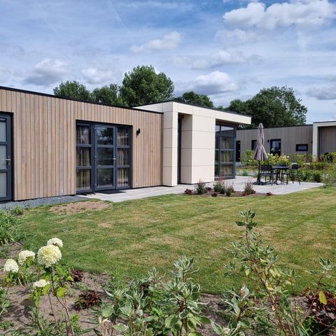 BUNGALOW 4 personnes - Cube Maximum